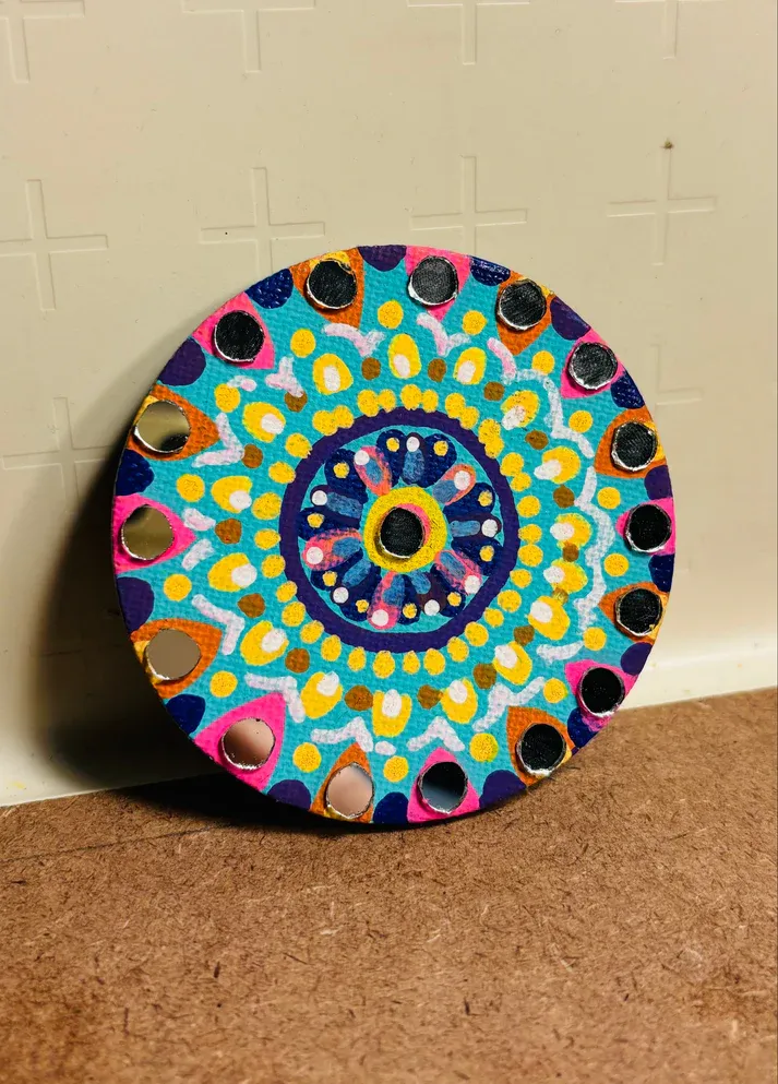 Radiant Reflections – Hand-Painted Fridge Magnets 2.webp