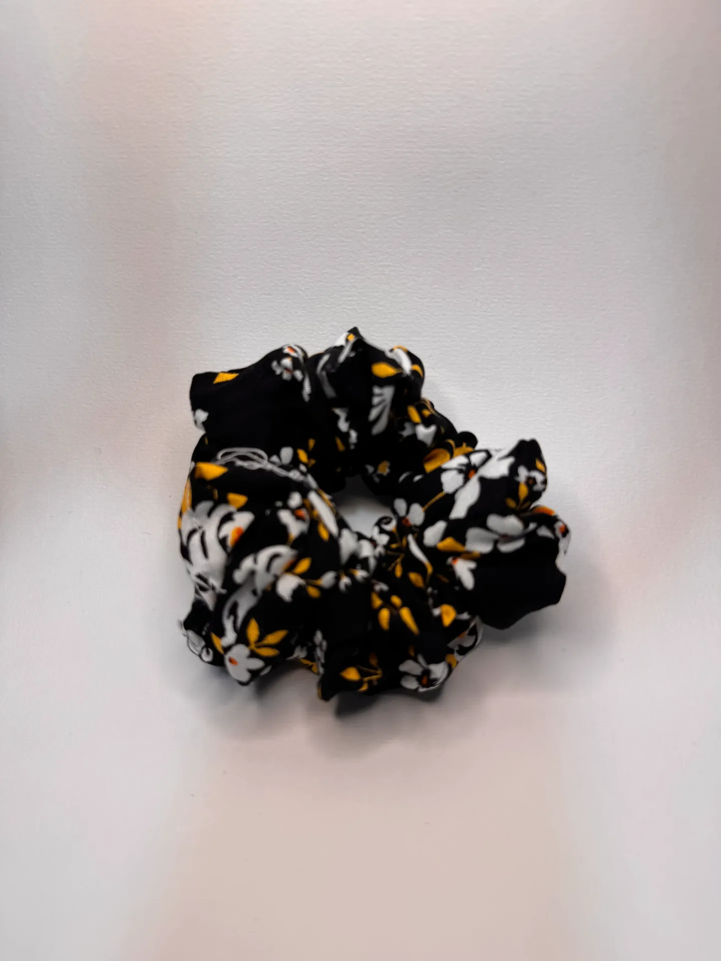Noir Flora Scrunchie